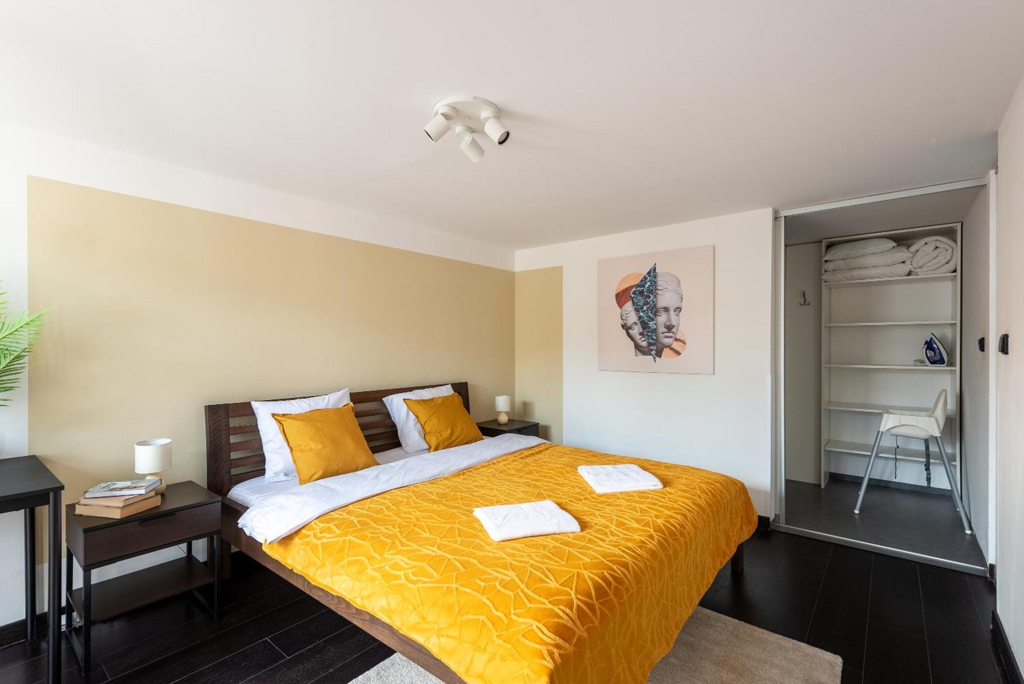 Apartments With Large Balcony, Parking Прага Екстер'єр фото