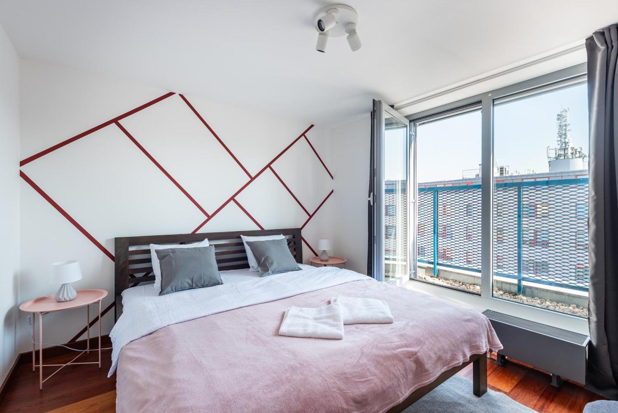 Apartments With Large Balcony, Parking Прага Екстер'єр фото