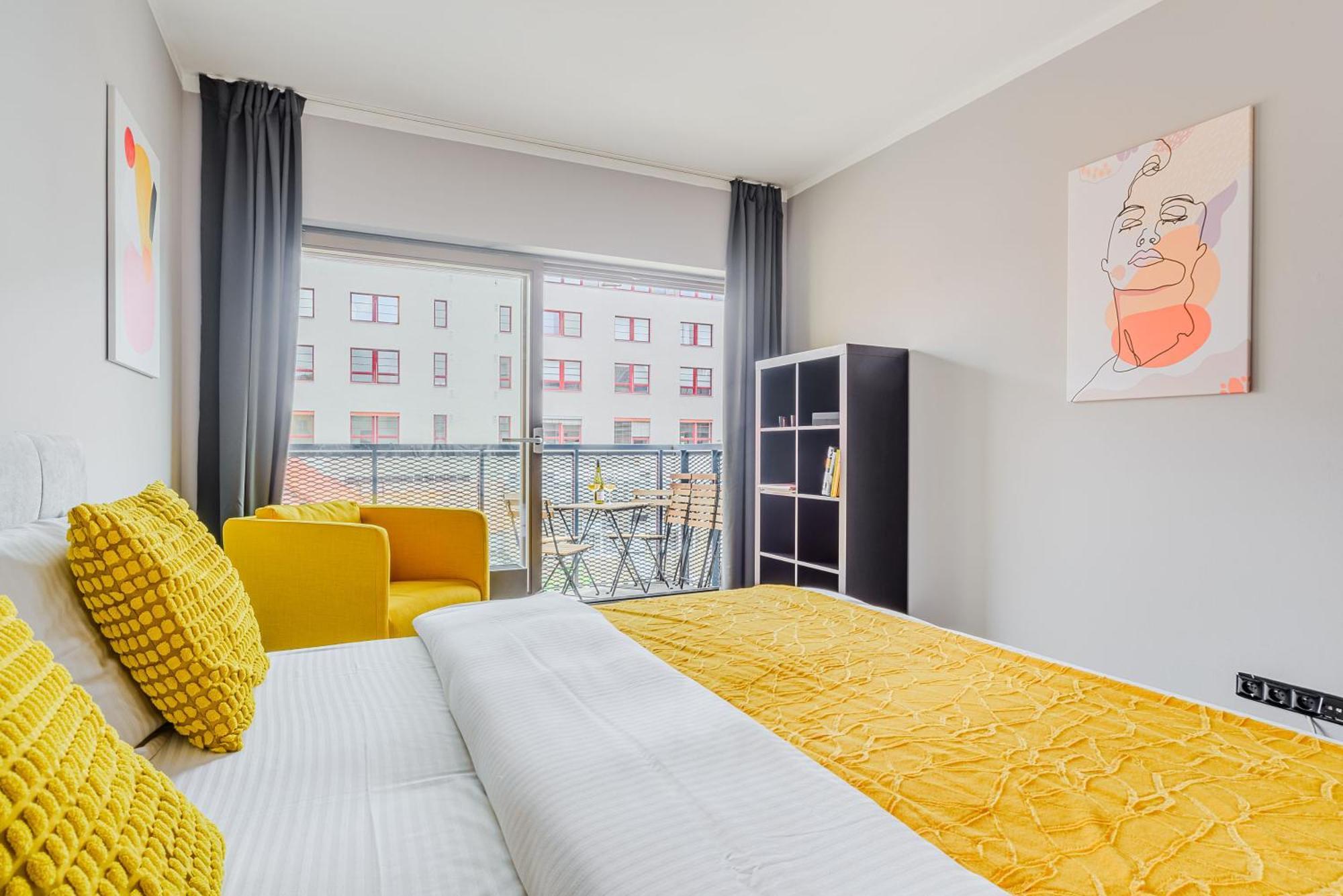 Apartments With Large Balcony, Parking Прага Екстер'єр фото